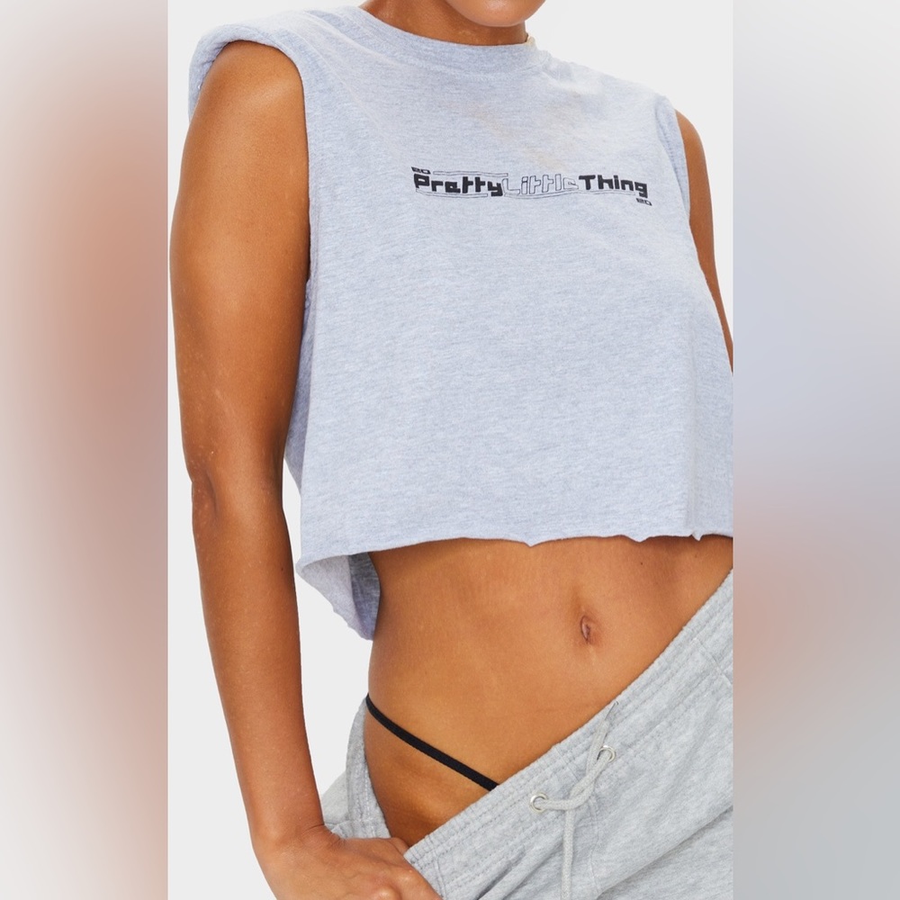 PRETTYLITTLETHING Grey Printed Cropped T Shirt